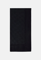 ELISABETTA FRANCHI Pashmina nera da donna con un elegante motivo jacquard del logo SC03F41E2 110 ELISABETTA FRANCHI 