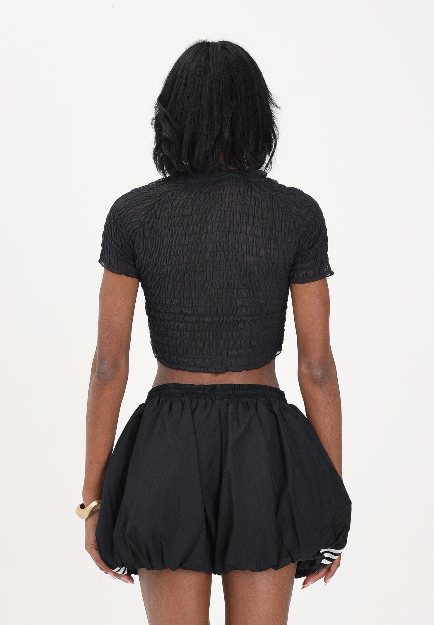 ADIDAS ORIGINALS T-shirt a manica corta SMOCKED CALI nera da donna KD0300 . ADIDAS ORIGINALS 