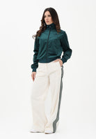 ADIDAS ORIGINALS Pantalone sportivo in velluto panna e verde da donna KF2303 . ADIDAS ORIGINALS 