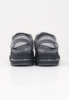 NEW BALANCE Sneakers 1000 grigie per uomo e donna M1000MEG  NEW BALANCE 