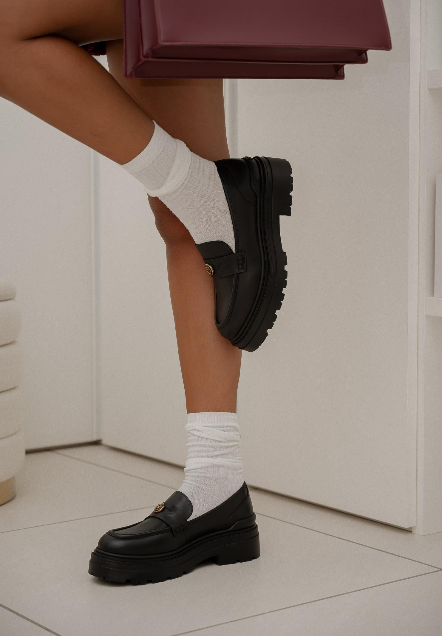 PINKO Mocassini neri da donna con logo Love Birds SD0403P001Z99  PINKO 