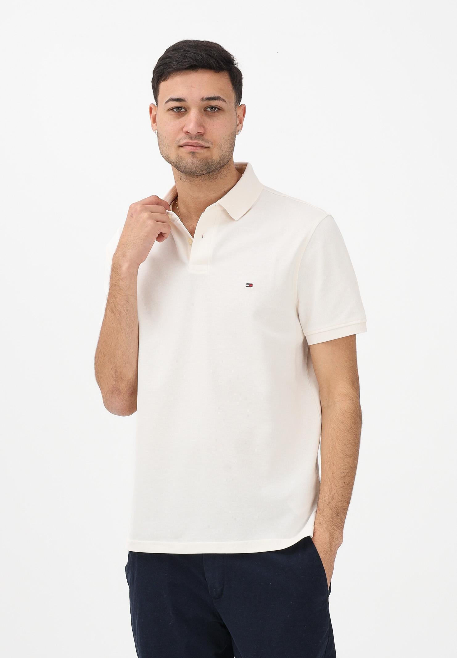 TOMMY HILFIGER Polo a manica corta panna da uomo con logo MW0MW17770 Z00 TOMMY HILFIGER 