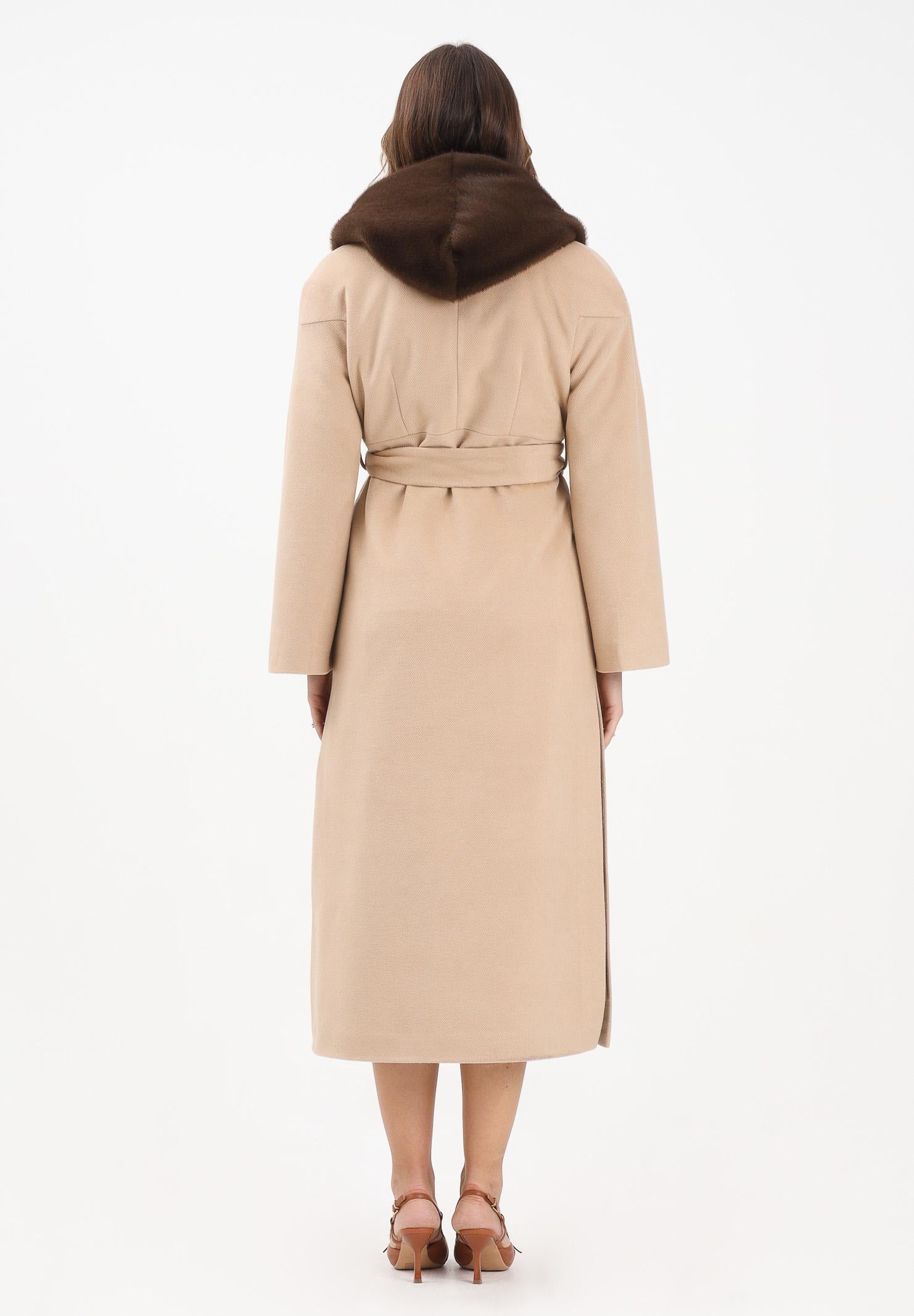 YES LONDON Cappotto beige da donna con dettagli in vera pelliccia CD1221 CA YES LONDON 