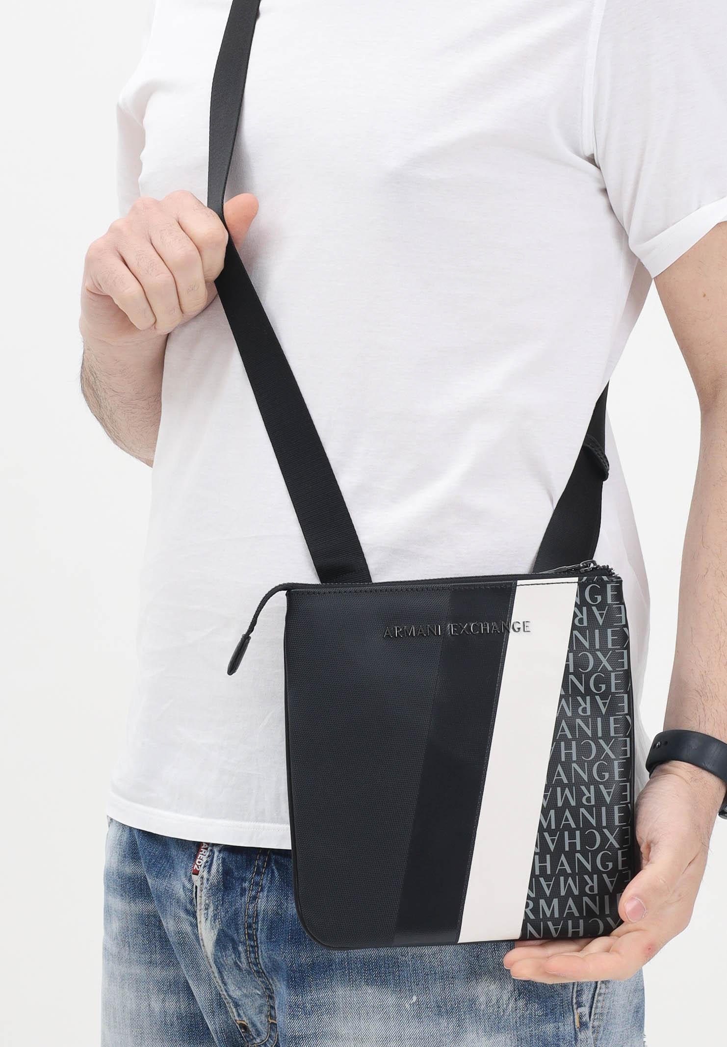 ARMANI EXCHANGE Borsello Blu Notte Uomo - Motivo Geometrico