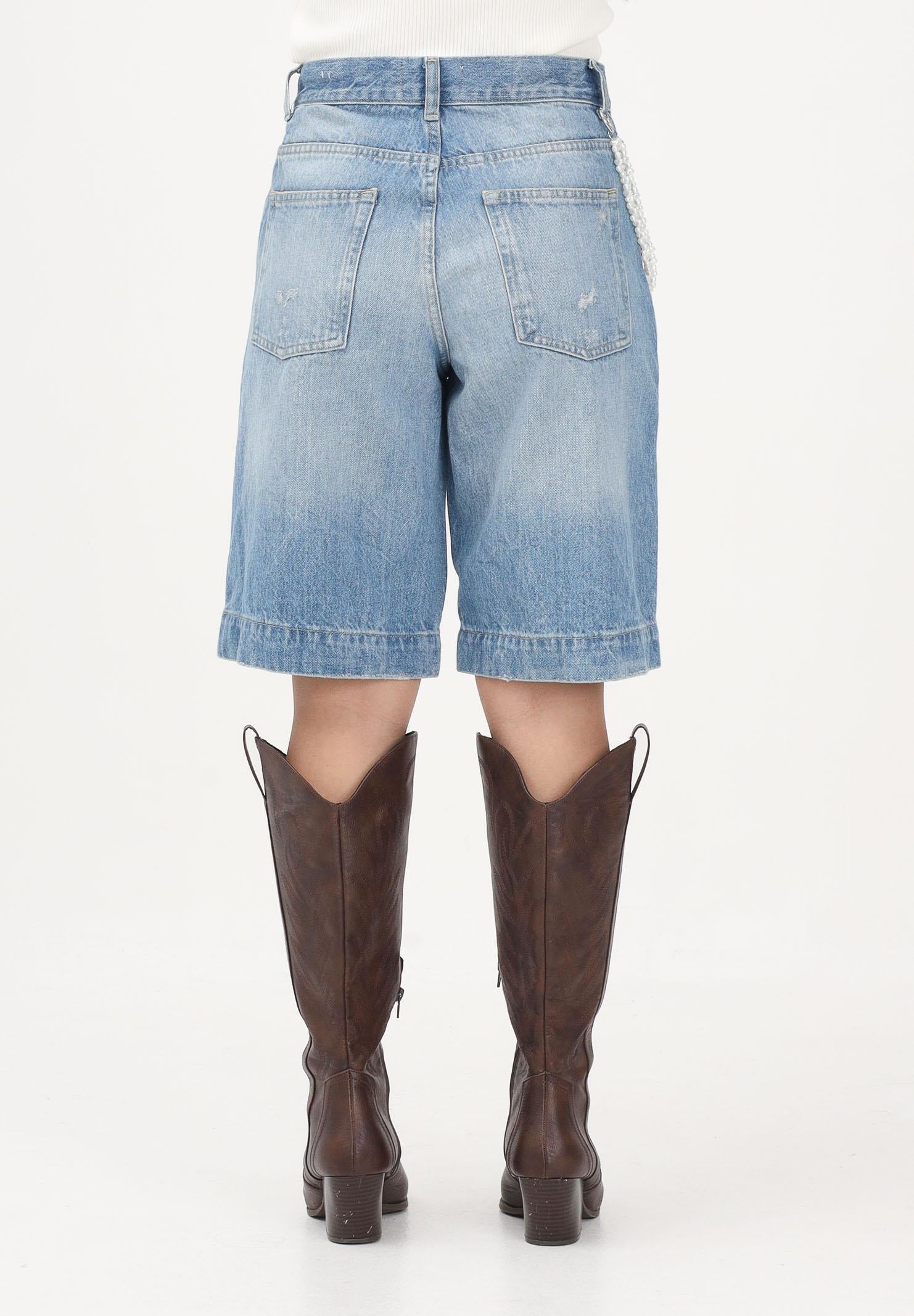 ONLY Bermuda in denim chiaro da donna con charms perline 15371252 MEBL ONLY 