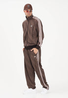ADIDAS ORIGINALS Pantalone sportivo FIREBIRD LOOSE MONOGRAM marrone per uomo e donna KE1678 . ADIDAS ORIGINALS 