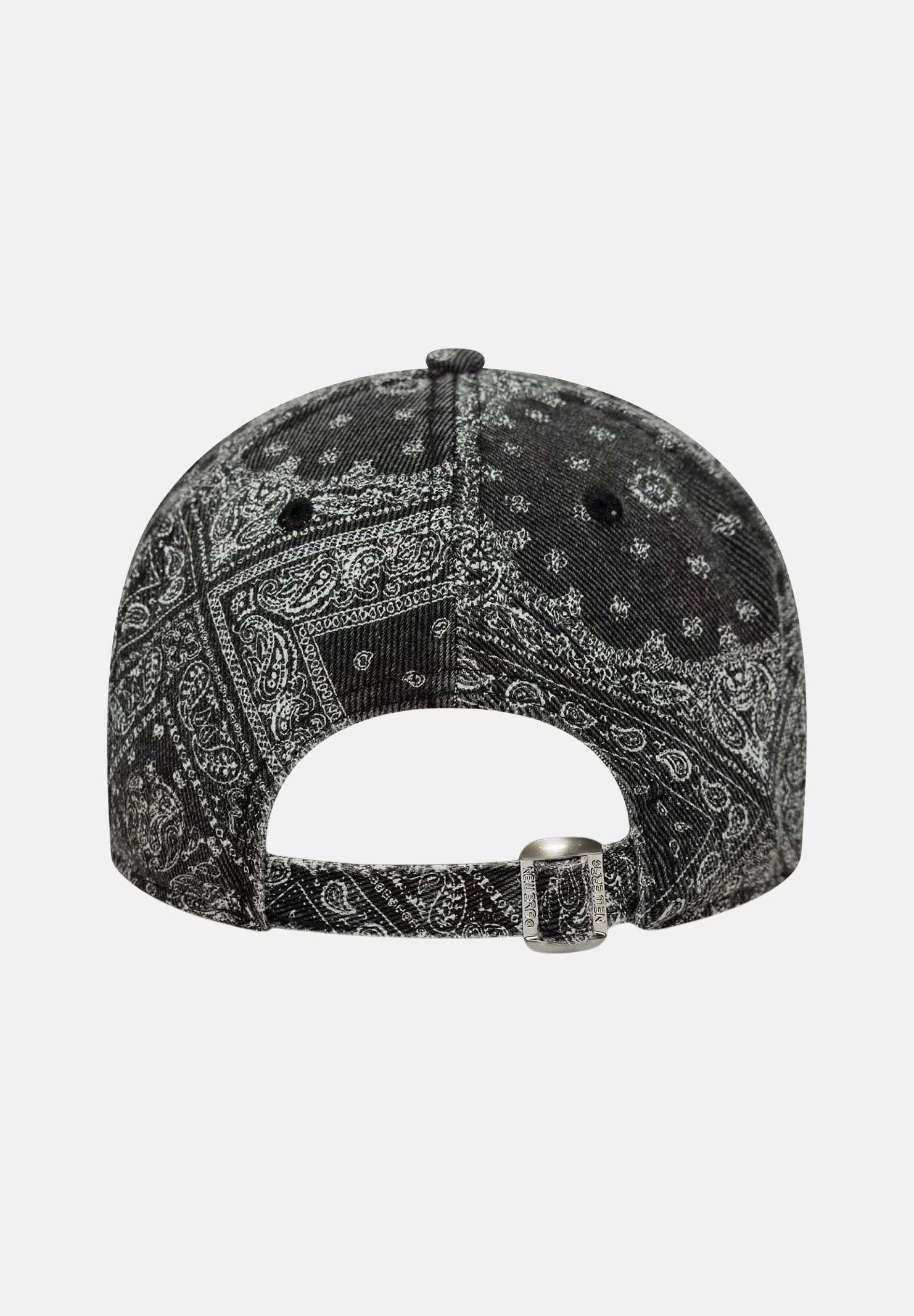 NEW ERA Cappello con visiera 9TWENTY New York Yankees MLB Washed Paisley  in denim nero per uomo e donna 60771827 . NEW ERA 