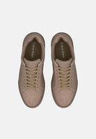 CALVIN KLEIN JEANS sneakers CK Avenue color Triple Desert Taupe, tortora, da uomo. YM0YM01453 PBO CALVIN KLEIN JEANS 