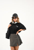 ADIDAS ORIGINALS Gonna corta grigia da donna con fini righe verticali JY3516 . ADIDAS ORIGINALS 