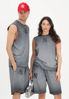 NEW ERA T-shirt smanicata New York Yankees MLB Washed Logo grigia per uomo e donna 60856169 . NEW ERA 