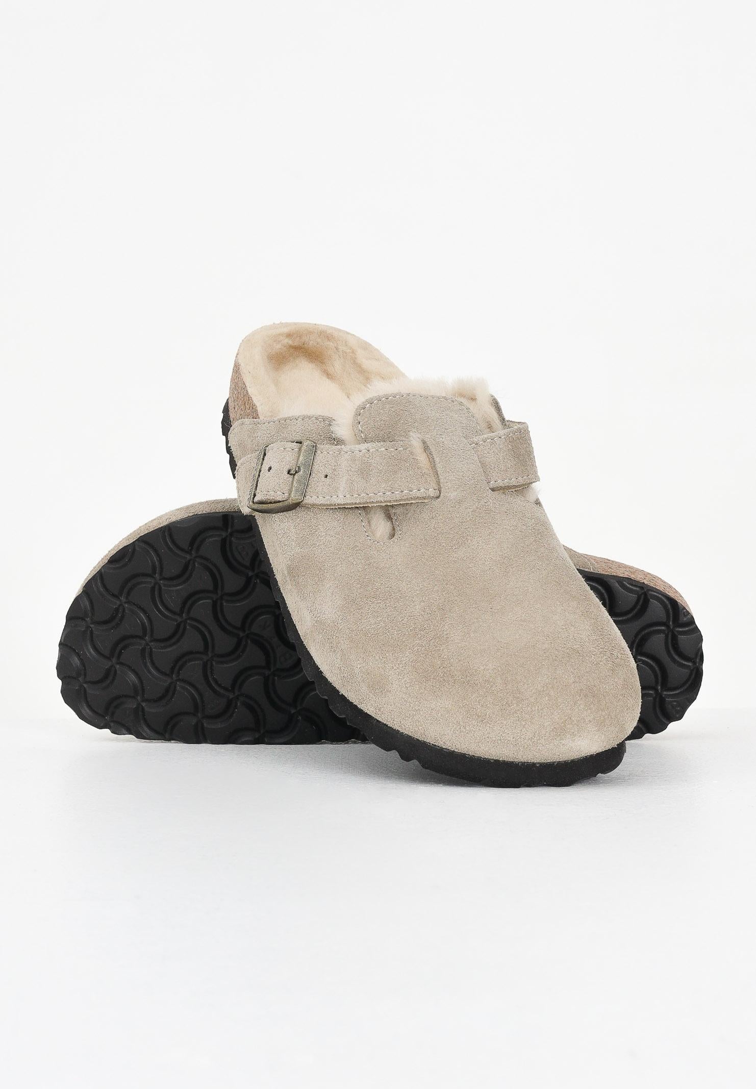 BIRKENSTOCK Ciabatte Boston con pelliccia beige per uomo e donna 1028299 . BIRKENSTOCK 