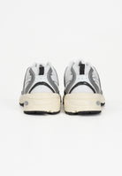 NEW BALANCE Sneakers 530 argento, bianche e nere per uomo e donna U530ESA  NEW BALANCE 