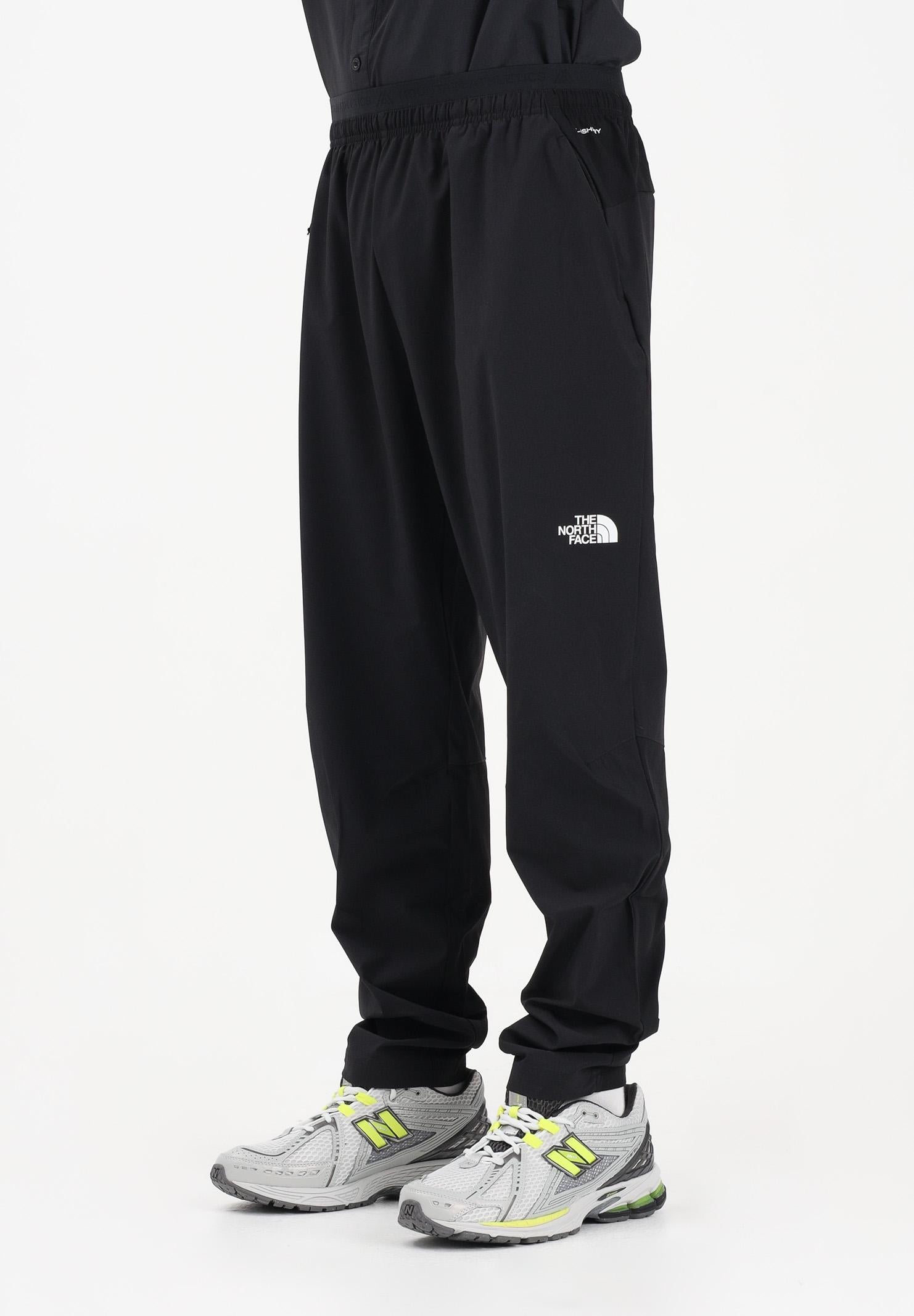 THE NORTH FACE Pantalone Mountain Athletics nero da uomo NF0A8G8FJK31 . THE NORTH FACE 