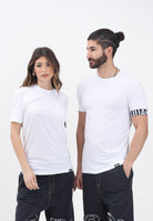 DSQUARED2 T-shirt a manica corta bianca per uomo e donna con manica logata D9M3S5770 110 DSQUARED2 