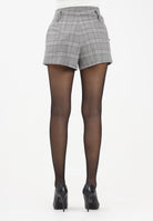 MAR DE MARGARITAS Shorts Ardesia grigio da donna con fantasia a quadri MMABW01423 GR00 Mar de margaritas 