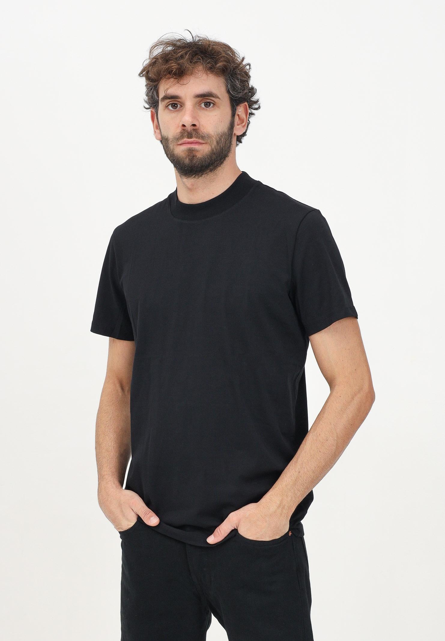 T-shirt a manica corta nera da uomo 16091902 Black SELECTED HOMME 