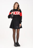 GCDS Gonna corta nera da donna dallo stile college B2CW3206KJ7 99 GCDS 