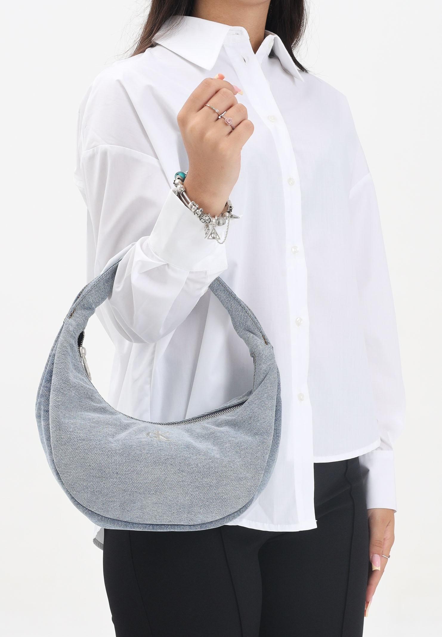 CALVIN KLEIN Borsa a spalla in denim chiaro da donna con logo LV04F3207G VGO CALVIN KLEIN 