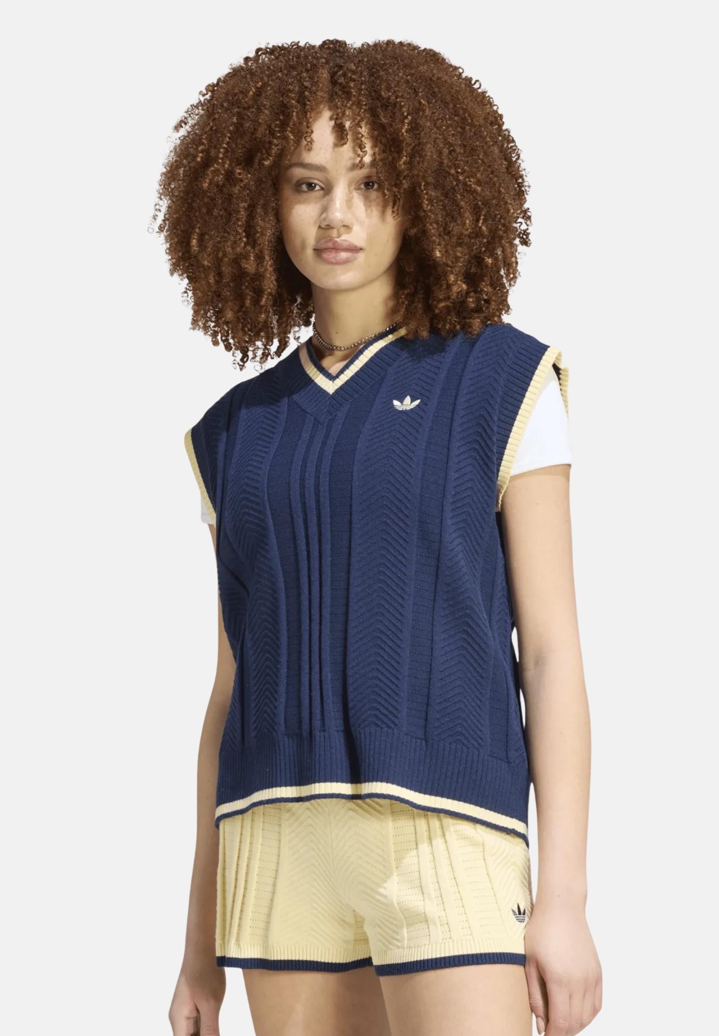  KT1861 . ADIDAS ORIGINALS 