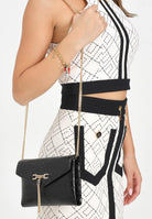 ELISABETTA FRANCHI Pochette nera da donna con logo e nappina BS56A57E2 110 ELISABETTA FRANCHI 