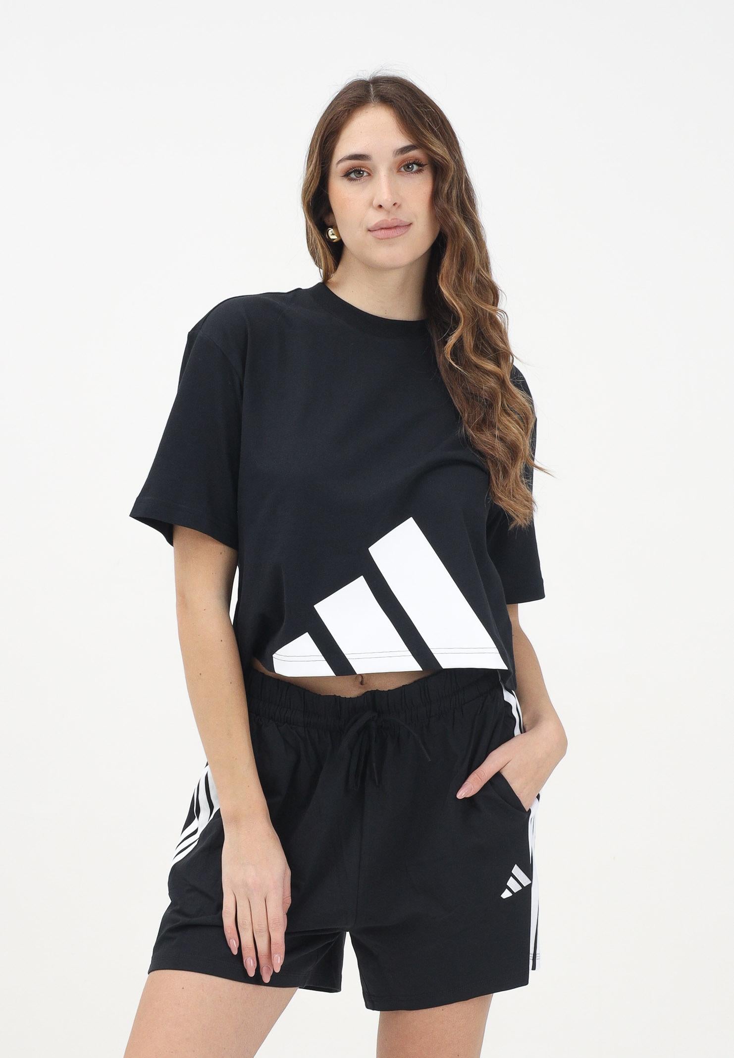 ADIDAS PERFORMANCE T-shirt a manica corta Essentials Big Logo Boyfriend nera da donna JG8736 . ADIDAS PERFORMANCE 