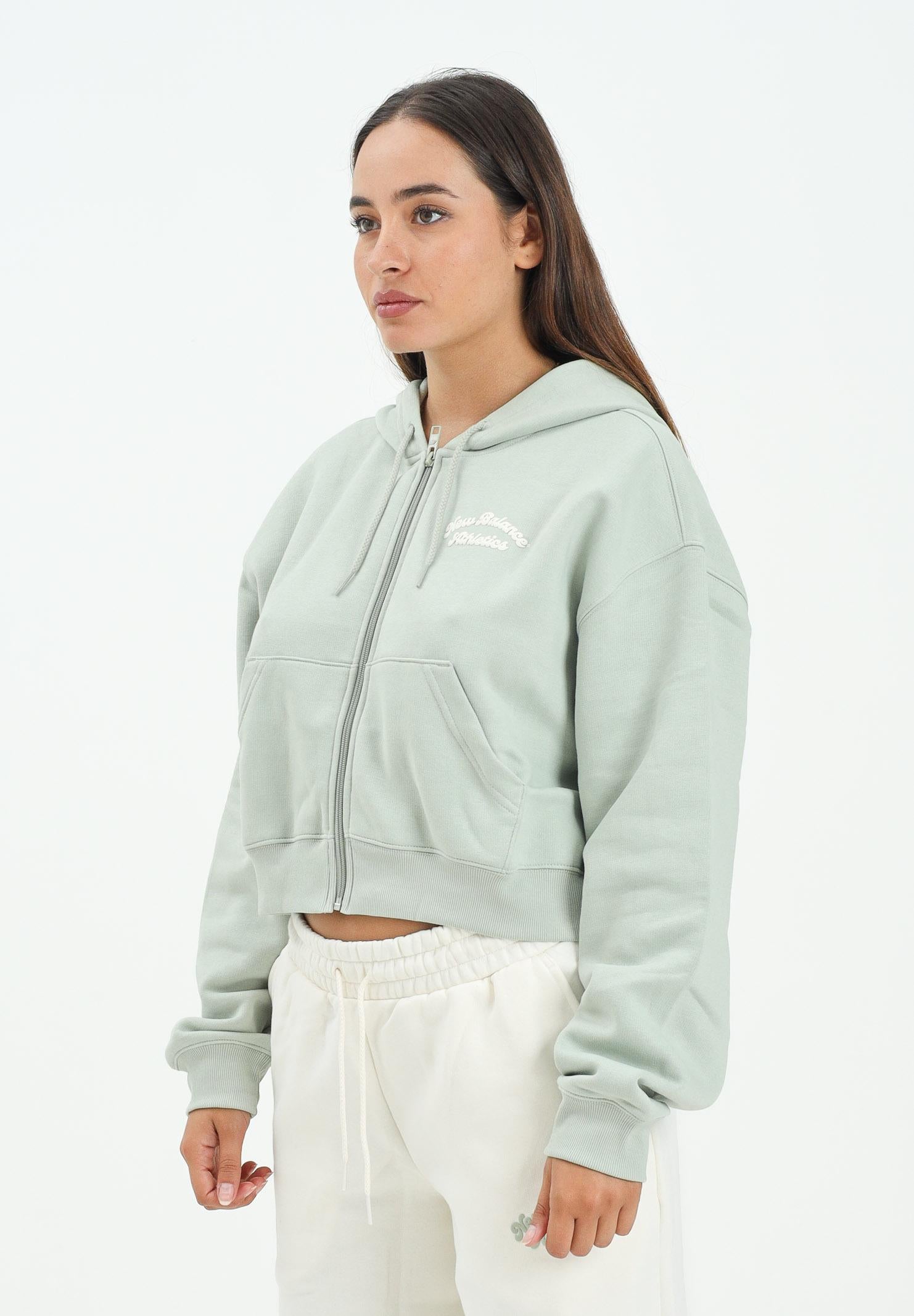 NEW BALANCE felpa con zip verde salvia da donna con interno felpato WJ53509GAS  NEW BALANCE 