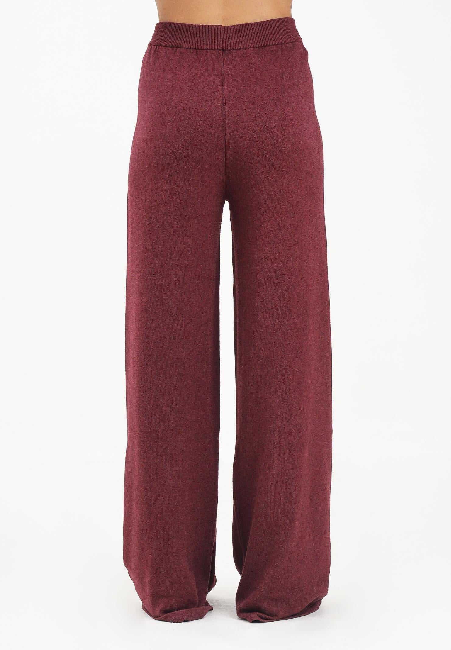 HINNOMINATE Pantalone realizzato in maglia morbida color bordeaux da donna HMABW02128 RS02 HINNOMINATE 