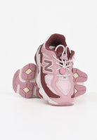 NEW BALANCE Sneakers 9060 rosa e bordeaux da neonato IV9060EP  NEW BALANCE 