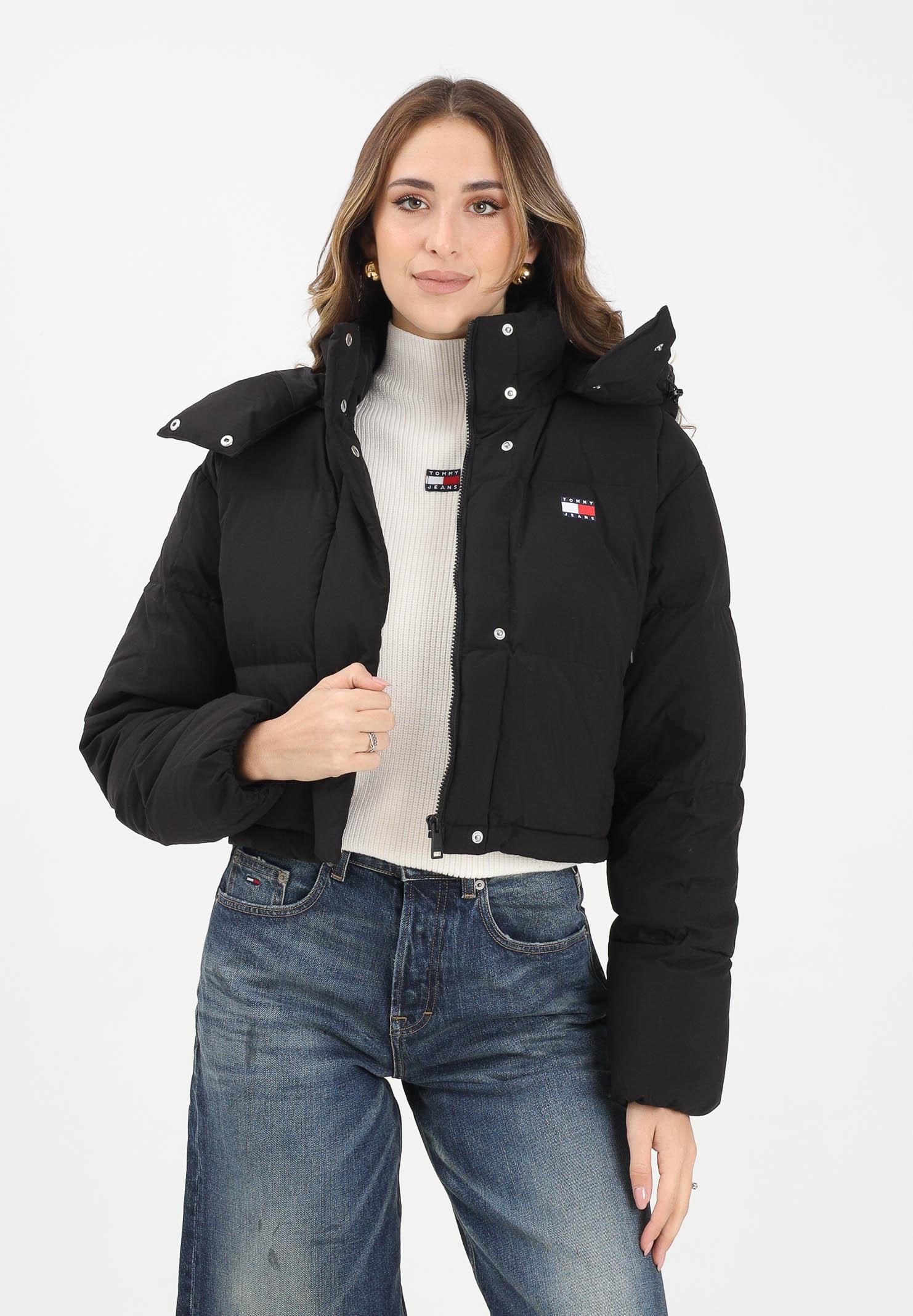 TOMMY JEANS Piumino nero da donna con logo DW0DW21624BDS  TOMMY JEANS 
