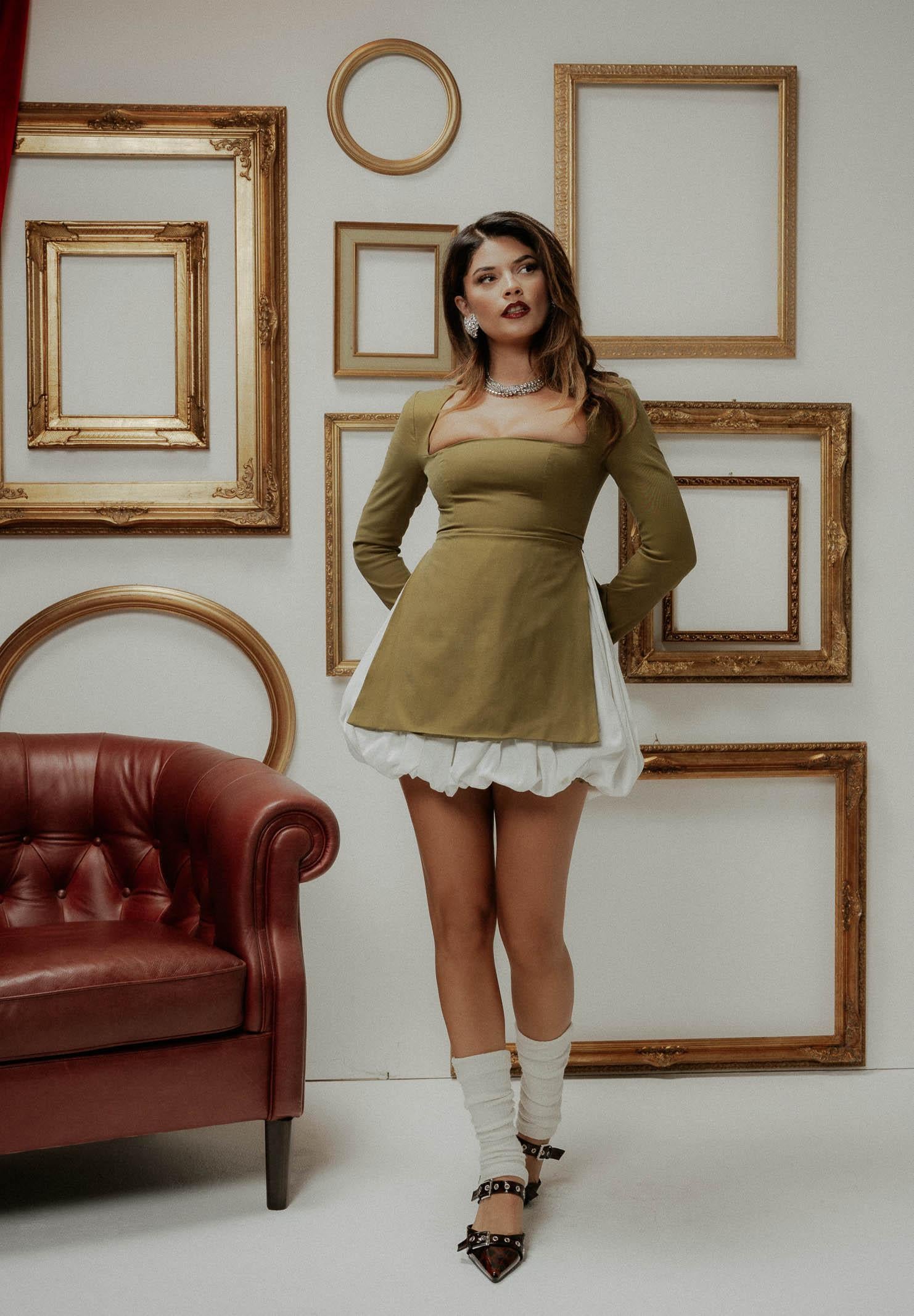 SANTAS Abito corto Noble verde oliva da donna con gonna ballon PV2605 OLBI SANTAS 