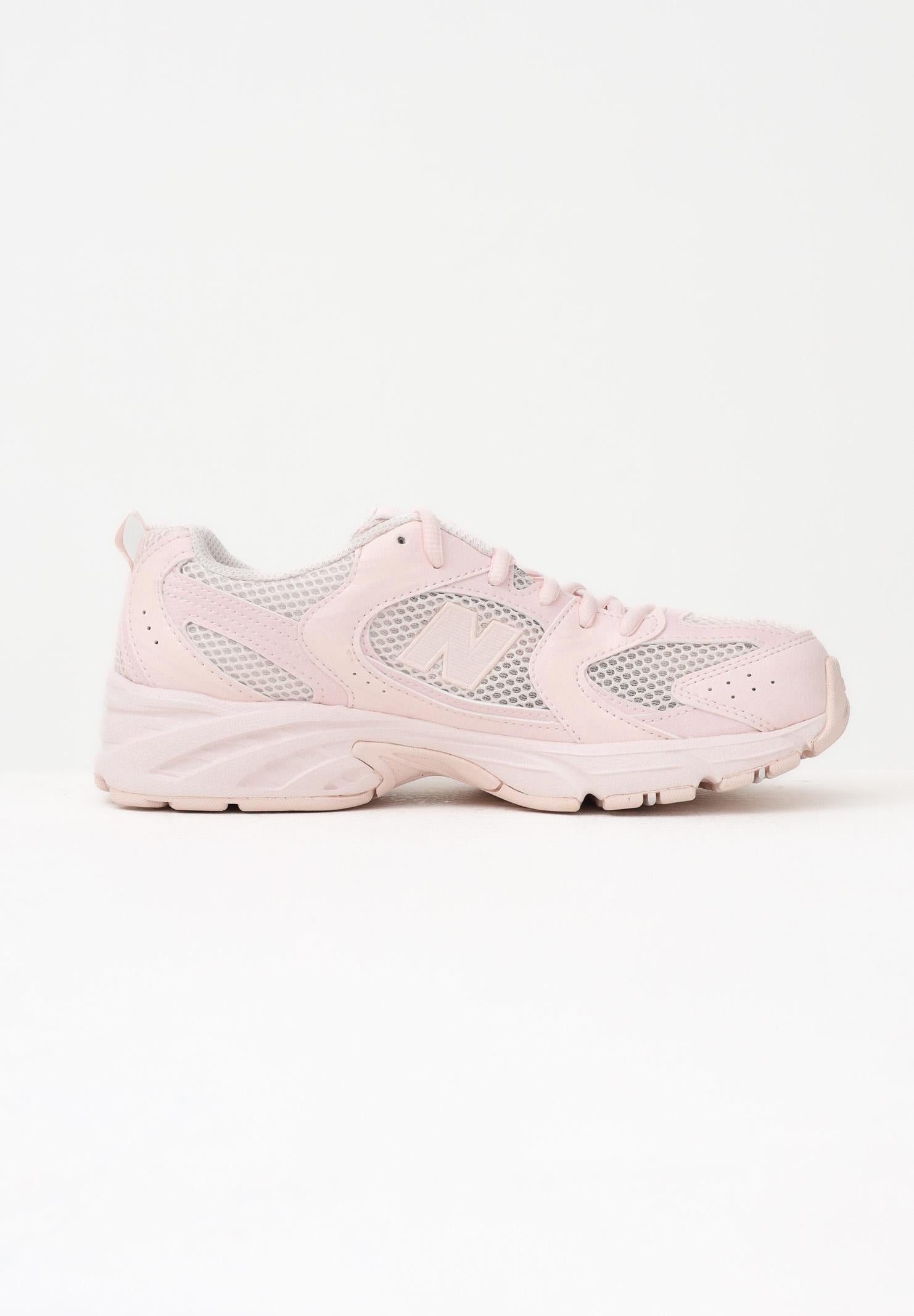 NEW BALANCE Sneakers 530 panna per uomo e donna GR530AK . NEW BALANCE 