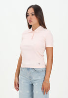 CALVIN KLEIN JEANS Polo a manica corta rosa da donna con patch logo LV047C907GVI7  CALVIN KLEIN JEANS 