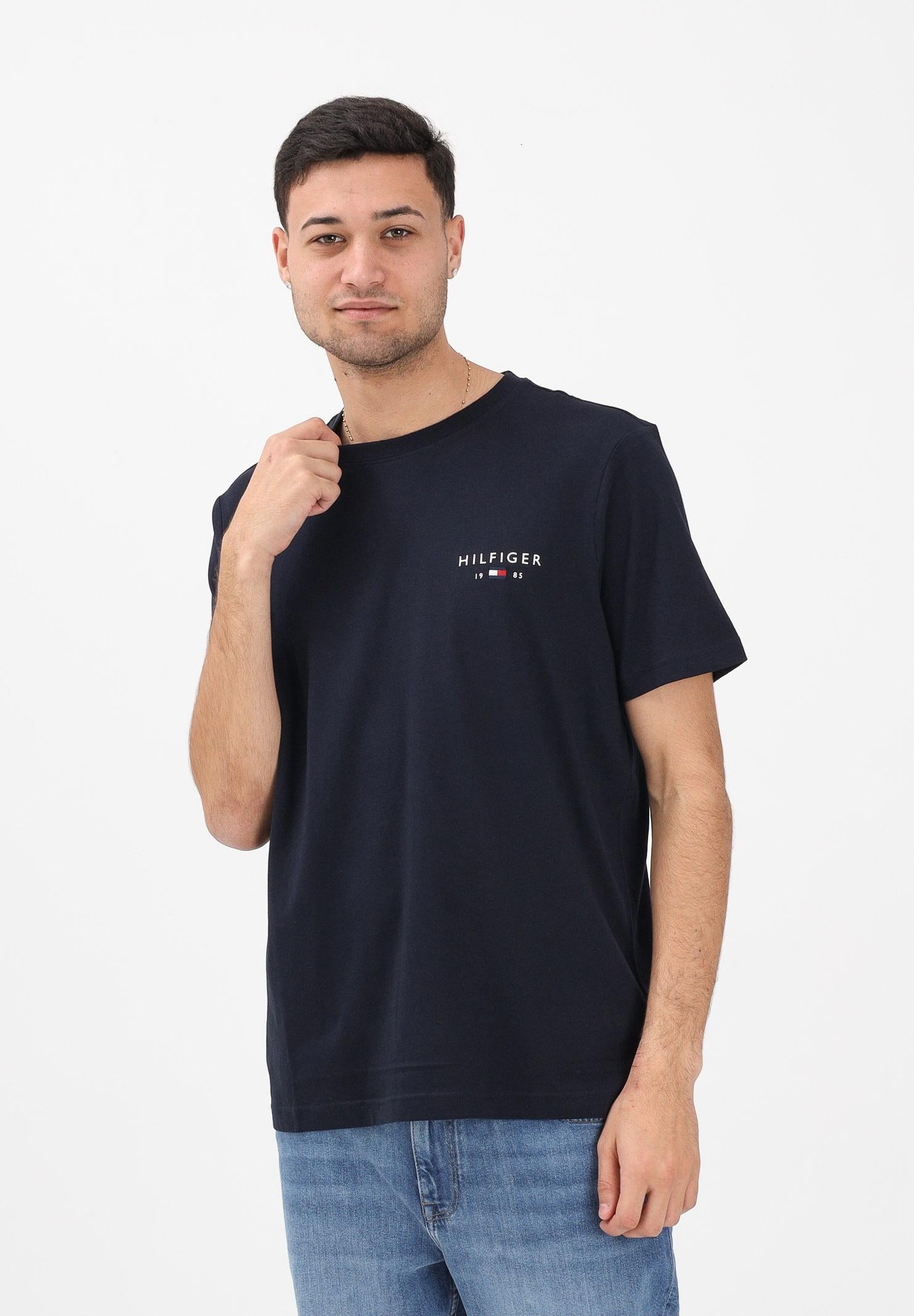 TOMMY HILFIGER T-shirt a manica corta blu da uomo con logo MW0MW41456 DW5 TOMMY HILFIGER 