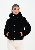 ELISABETTA FRANCHI Piumino cropped in velluto nero da donna PI82D56E2 110 ELISABETTA FRANCHI 