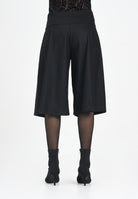 VERSACE JEANS COUTURE Bermuda nero da donna 79HAD102N0542 899 VERSACE JEANS COUTURE 