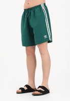 ADIDAS ORIGINALS Shorts mare ADICOLOR 3 STRIPES verde da uomo JZ8477 . ADIDAS ORIGINALS 