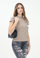 KARL LAGERFELD T-shirt a manica corta beige da donna decorata con il logo "Karl Lagerfeld Jeans" KLA1W17004 1JH KARL LAGERFELD 