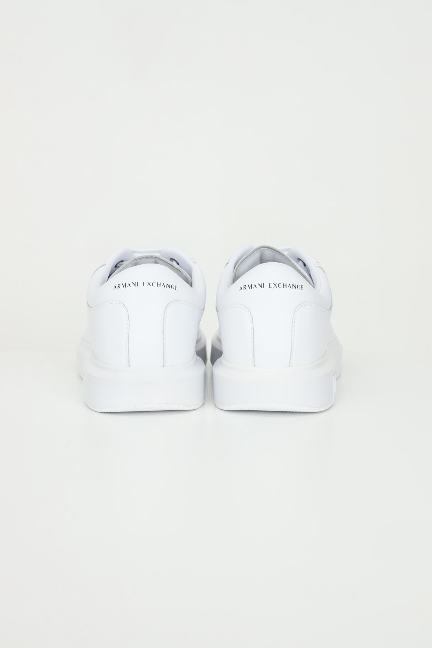 ARMANI EXCHANGE Sneakers bianche da uomo con logo XUX123XV534 00152 ARMANI EXCHANGE 