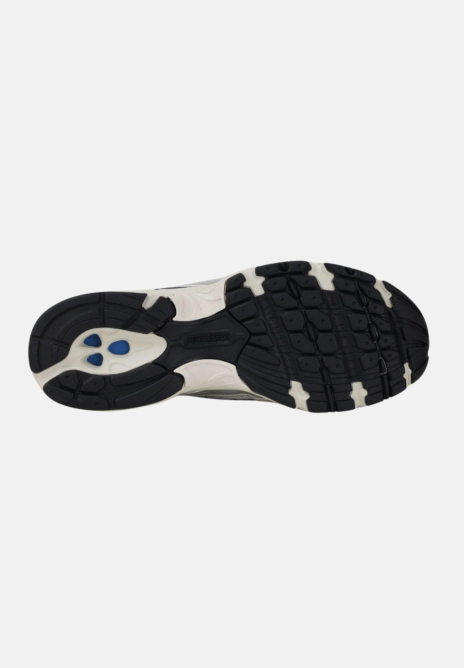 NEW BALANCE Sneakers 740 bianche, argento e verdi da uomo U7402EL . NEW BALANCE 