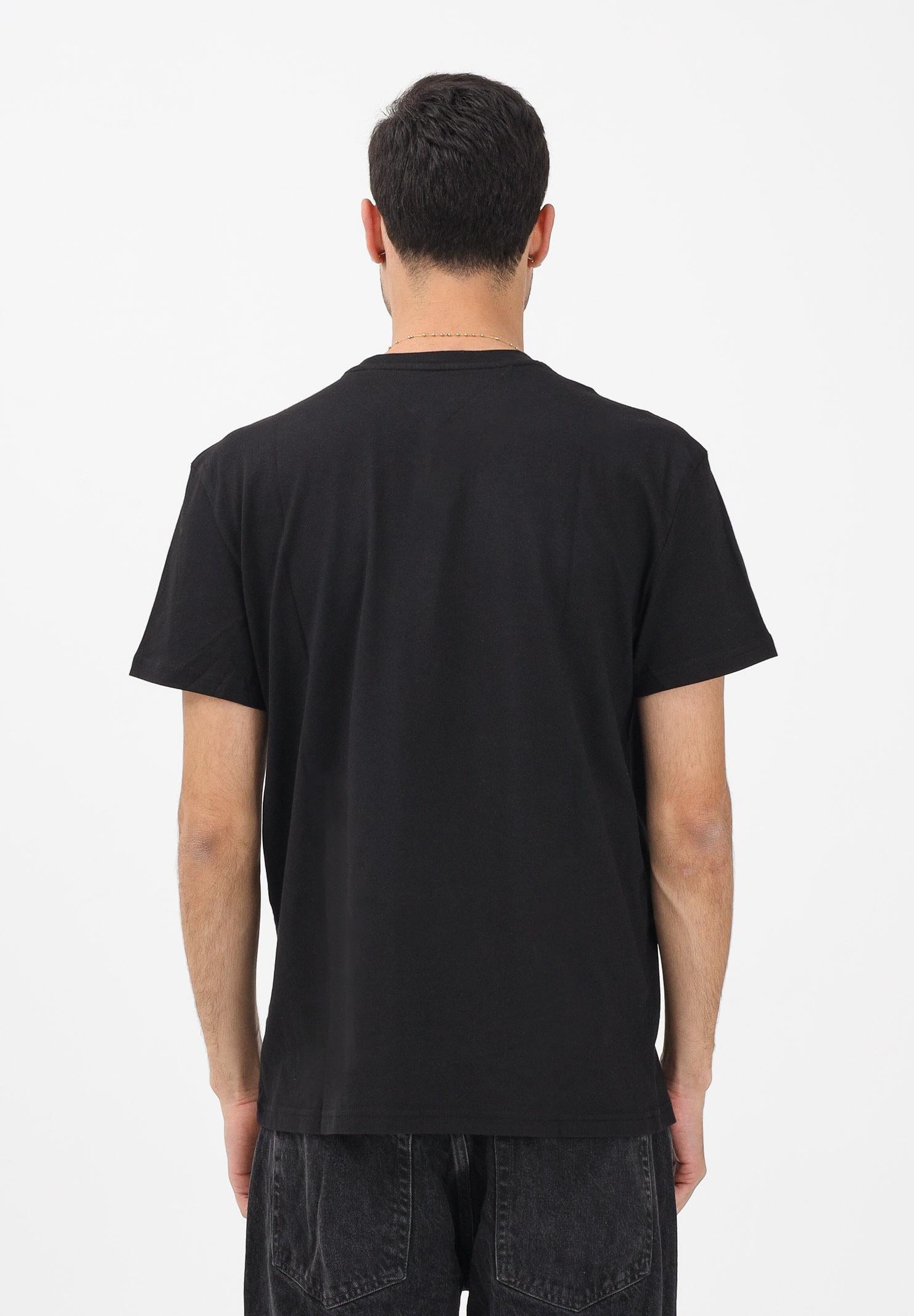 TOMMY JEANS T-shirt a manica corta nera da uomo con logo a timbro DM0DM22317 BDS TOMMY JEANS 