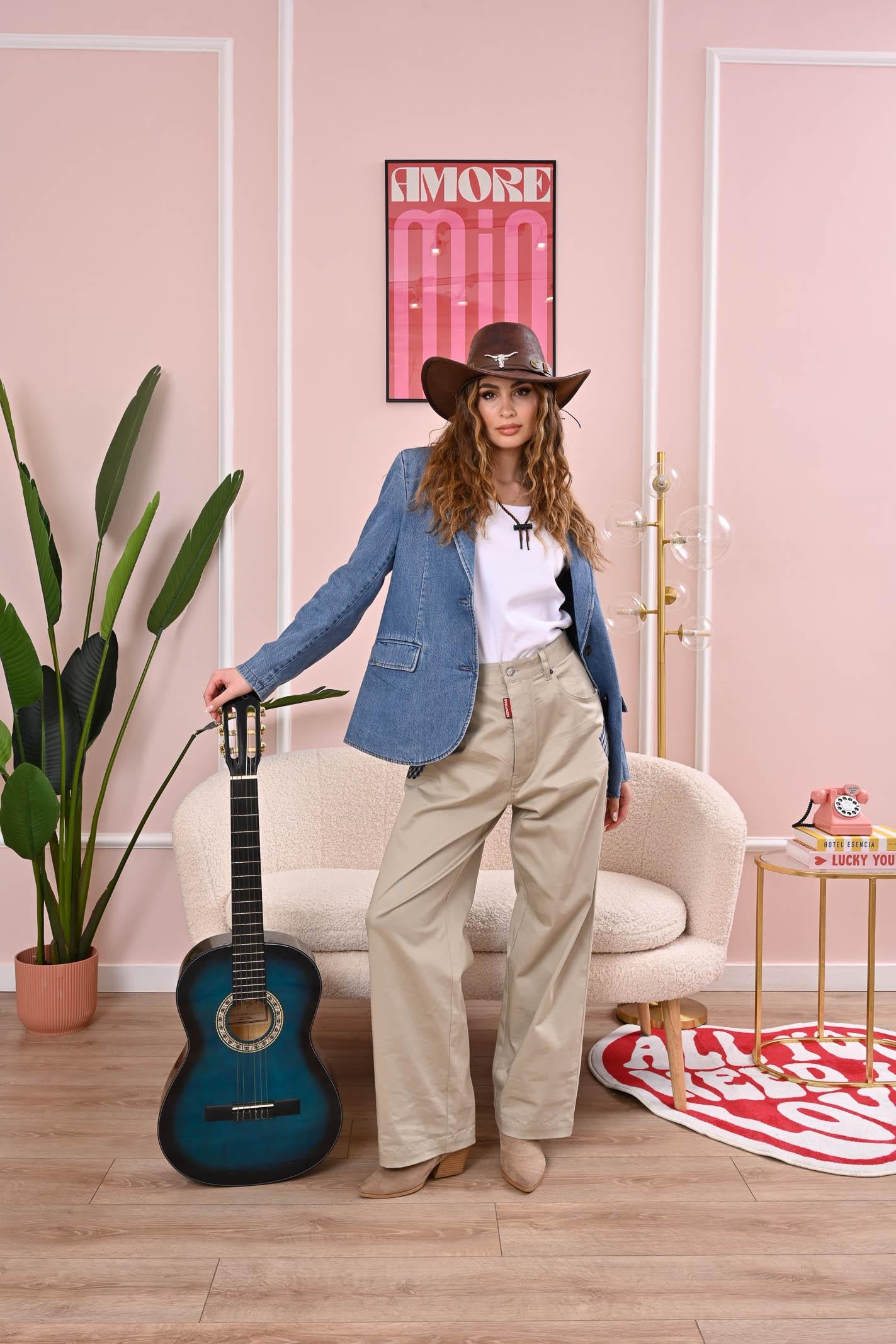 DSQUARED2 Canotta Bianca: Stile Essenziale per Tutti