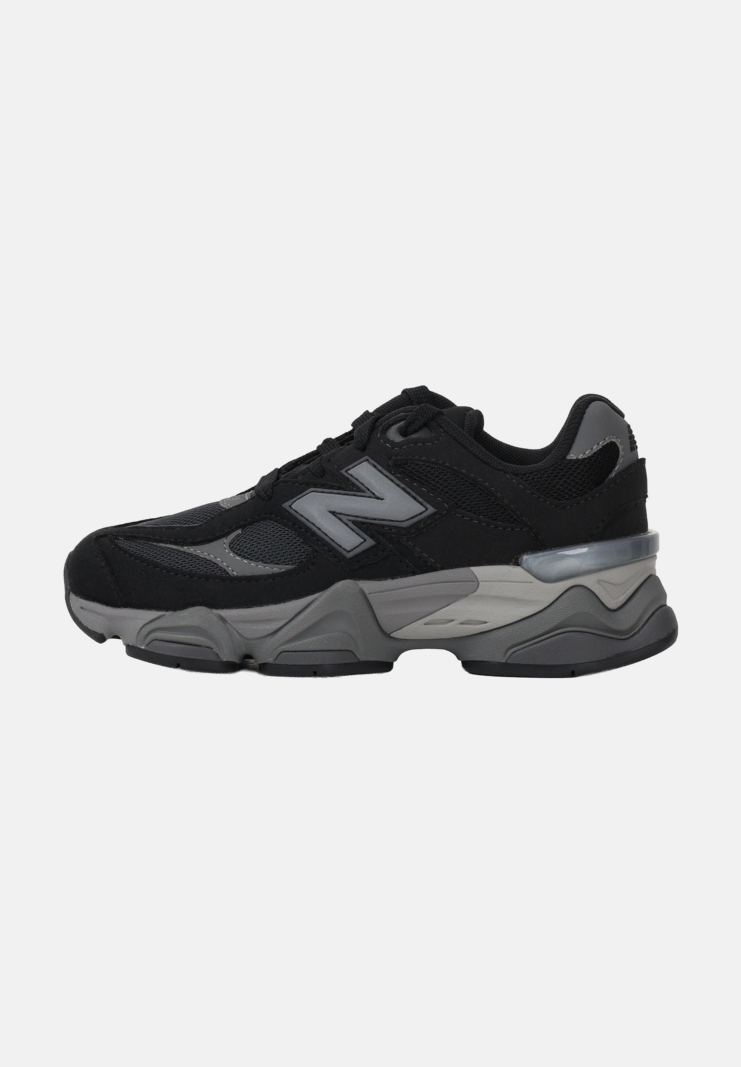 NEW BALANCE Sneakers 9060 Lace nere per bambino e bambina PC9060BK . NEW BALANCE 