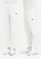 NIKE Pantalone sportivo Nike Club bianco per uomo e donna FN3801 133 NIKE 