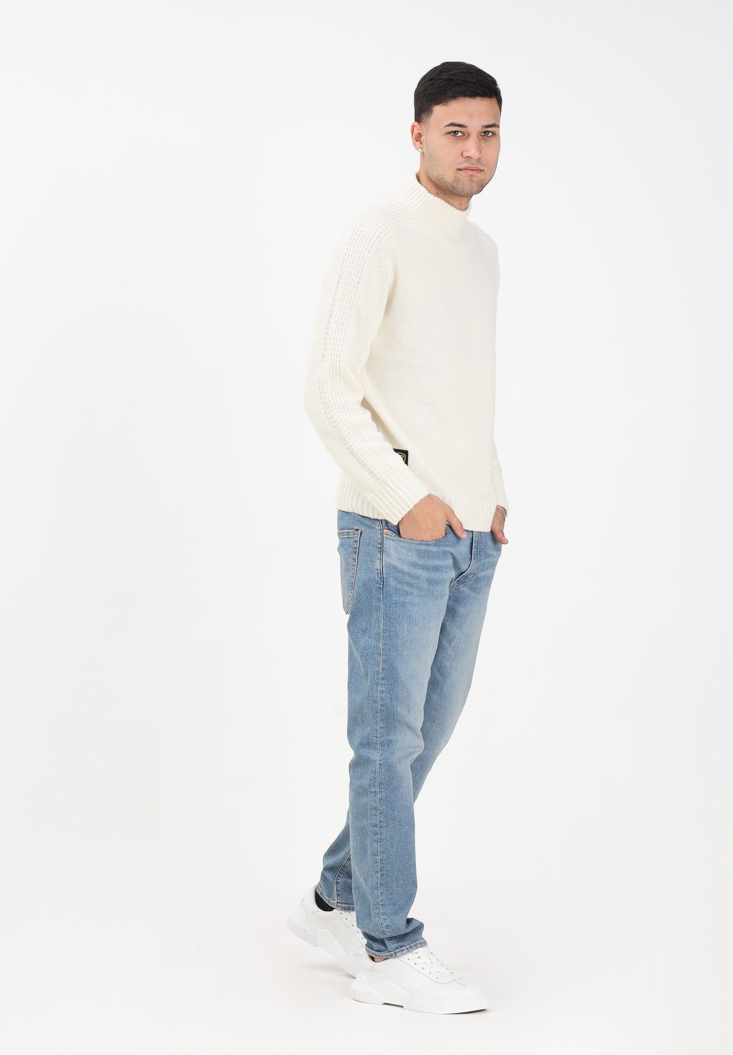 LEVI'S® Jeans 512™ Slim Taper in denim chiaro da uomo 28833-0588  LEVI'S® 