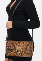 PINKO Borsa a tracolla Slouchy cuoio da donna in Suede Leopardato 106243A32A M35Q PINKO 