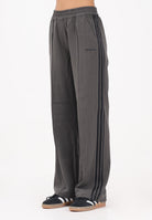 ADIDAS ORIGINALS Pantalone sportivo verde militare da donna JY3521 . ADIDAS ORIGINALS 