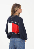 TOMMY JEANS Cardigan blu da donna con ricamo bandiera sul retro DW0DW18335C1G  TOMMY JEANS 