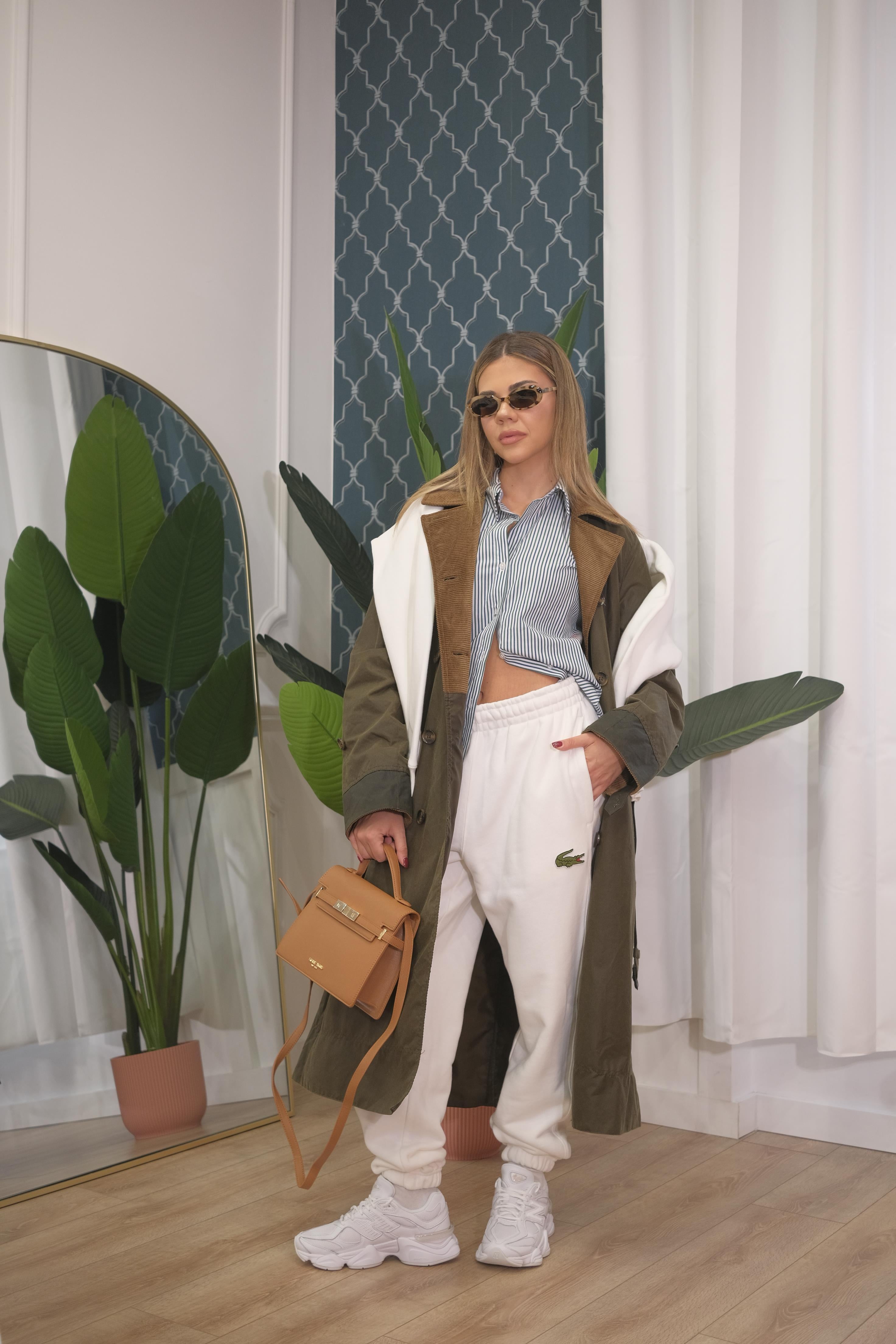 Pantalone Sportivo Lacoste Bianco: Uomo & Donna con Patch Logo