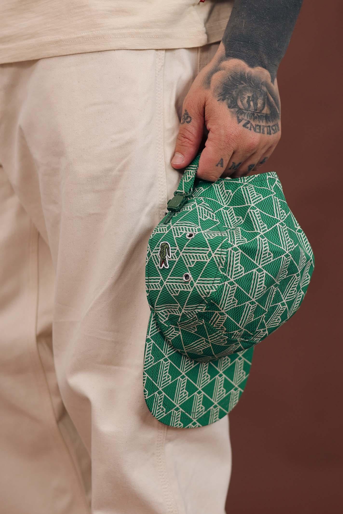 LACOSTE Cappello con visiera verde per uomo e donna caratterizzato da stampa monogram RK0763 HEI LACOSTE 