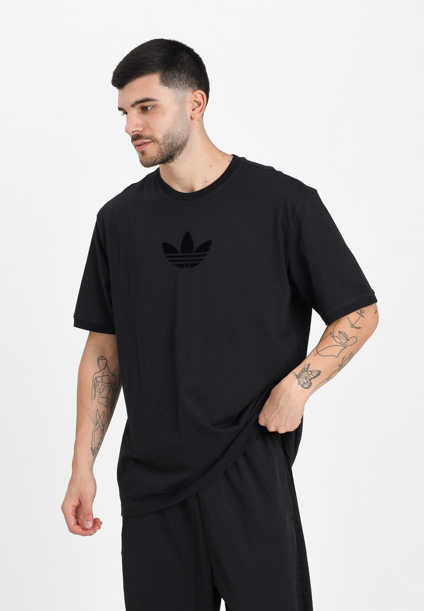 ADIDAS ORIGINALS T-shirt a manica corta Adicolor Loose 2000s Cali nera da uomo JW5913 . ADIDAS ORIGINALS 